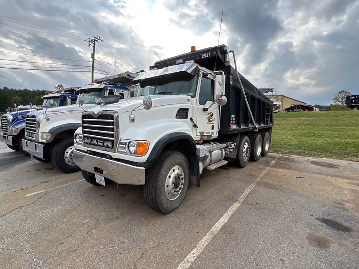 #80-•-2006-mack-cv713-granite-truck-image-1