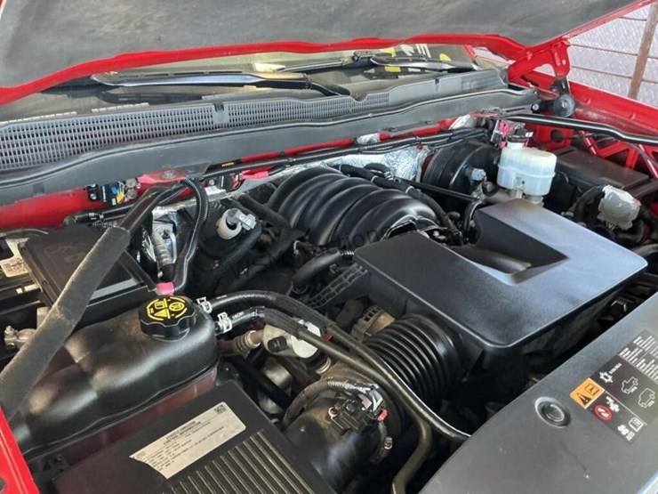 2015-chevrolet-silverado-1500-p/u-image-13