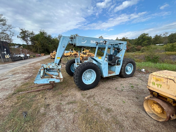 #48-•-gradall-telehandler-image-2