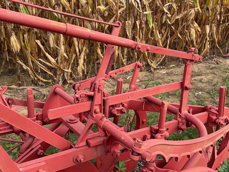 oliver-two-bottom-plow-image-9