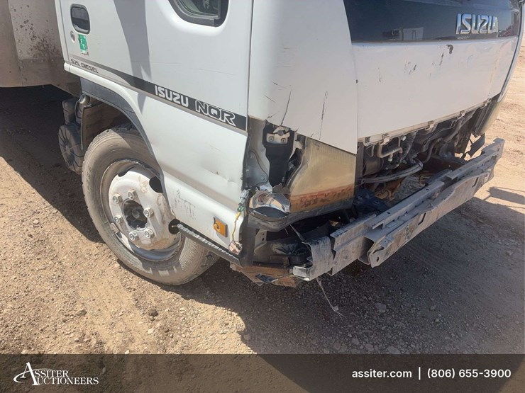 2006-isuzu-nqr-image-10