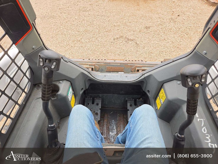 2022-bobcat-t62-image-9