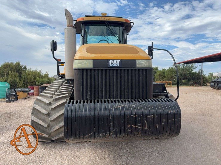 2005-challenger-cat-mt-855-b-belted-tractor-image-6