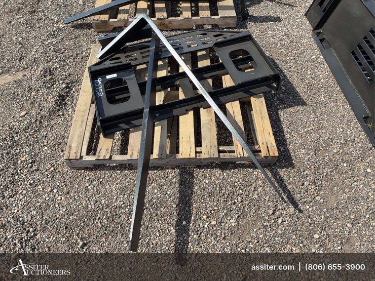 future-ft-dhc-skid-steer-forks-image-4