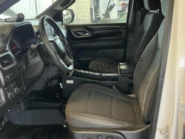 2021-chevrolet-tahoe-suv-image-20