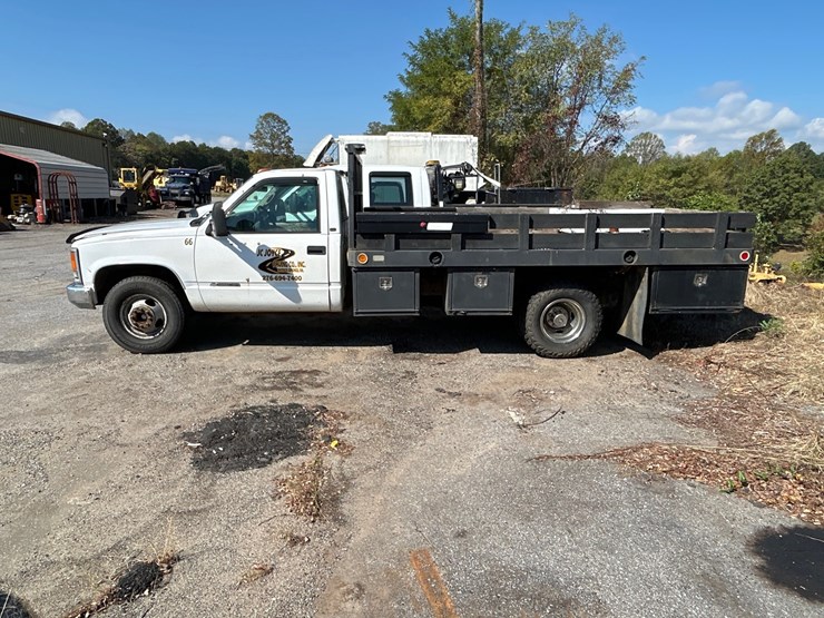 #96-•-1998-chevrolet-c3500-pickup-truck-image-2