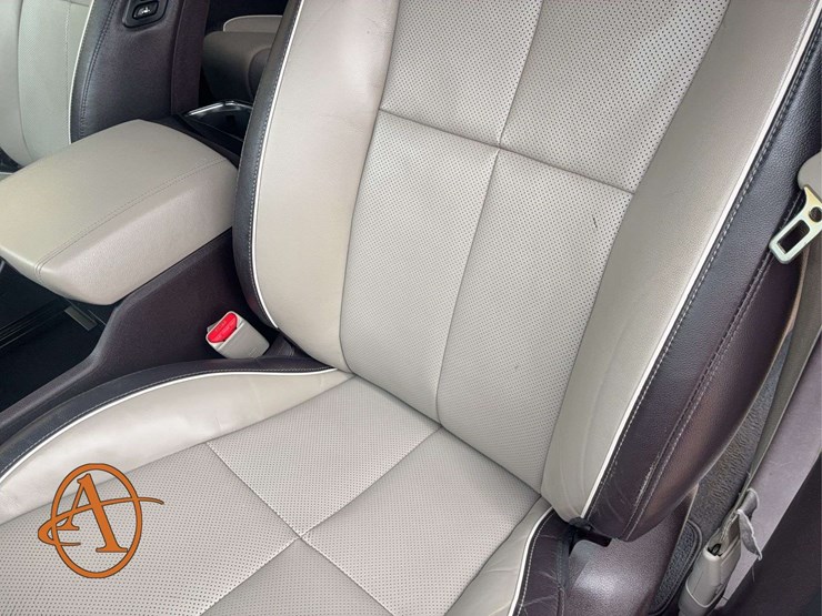 2017-kia-sedona-image-16