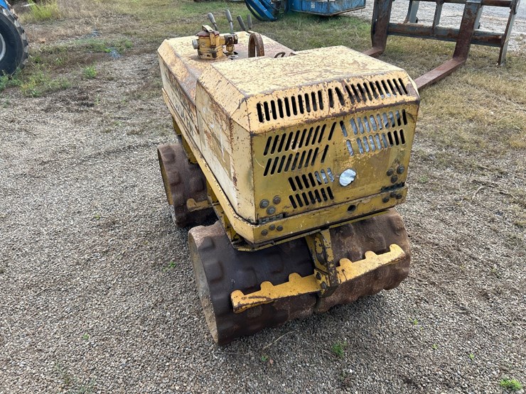 #49-•-rammax-trench-roller-image-5