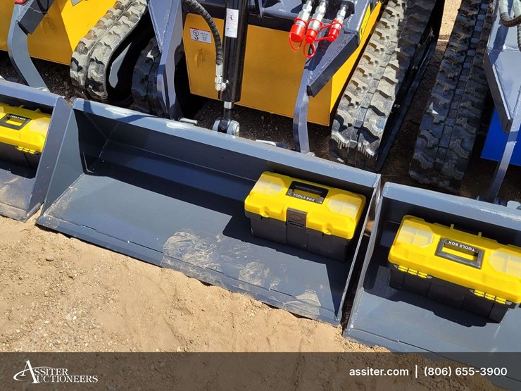 2026-zjz-380-mini-skid-steer-loader-image-2
