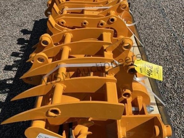 excavator-attachment-set-image-5