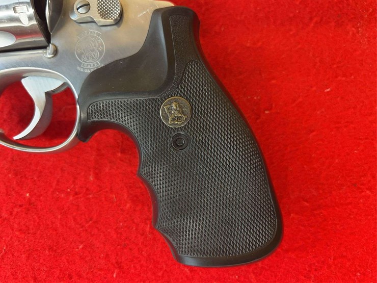 s&w-model-629-.44-magnum-da-revolver-image-8