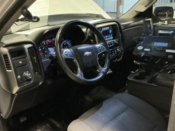 2018-chevrolet-silverado-1500-p/u-image-22