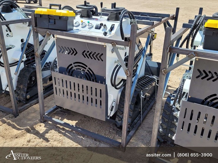 2026-zjz-380-mini-skid-steer-loader-image-3
