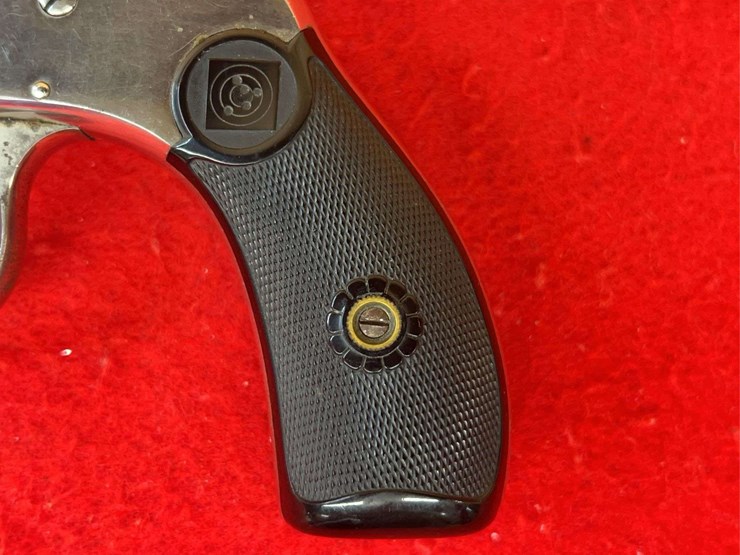 h&r-.38-da-revolver-image-7