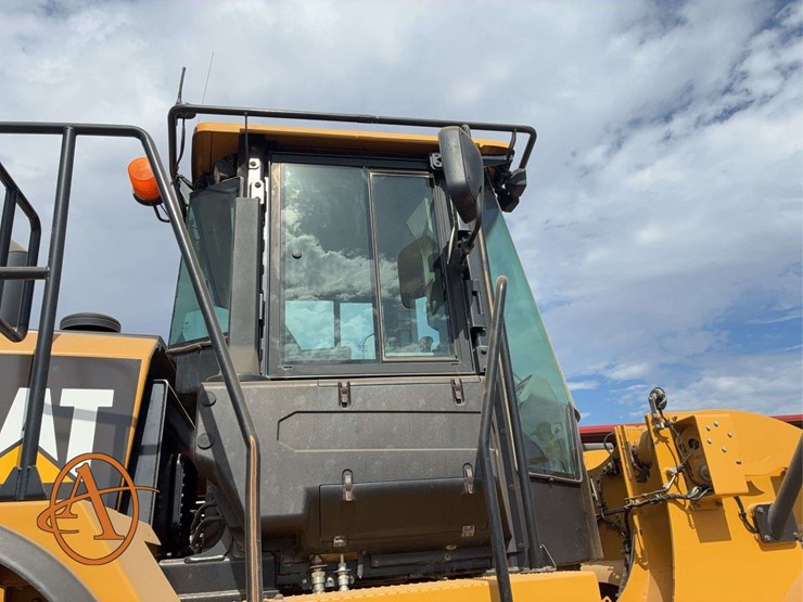 2012-caterpillar-950k-image-8
