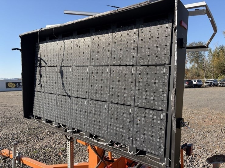 2020-ver-mac-towable-sign-board-image-14