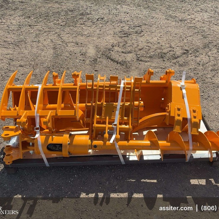Future QTY (8) CAT 301 Excavator Attachments