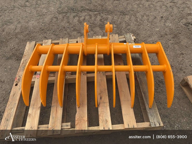 caterpillar-305-image-1