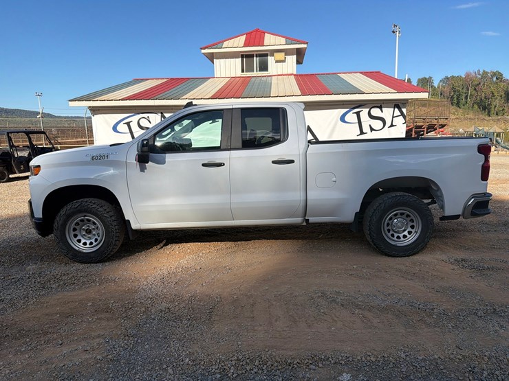 #4108-•-2019-chevrolet-1500-truck-image-2