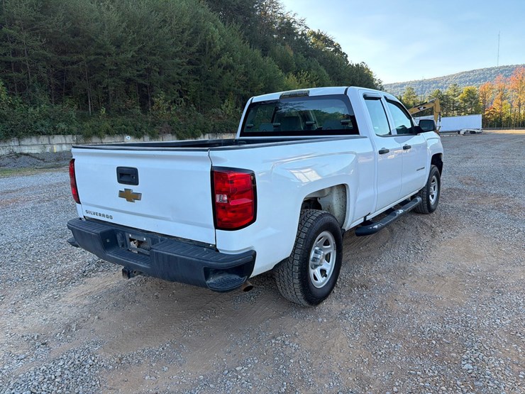 #4113-•-2018-chevrolet-1500-truck-image-5