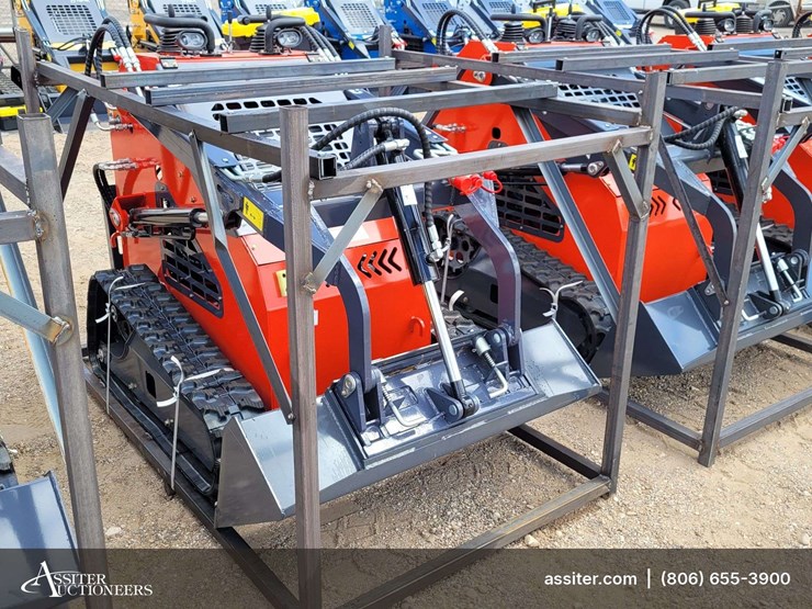 2026-zjz-380-mini-skid-steer-loader-image-2