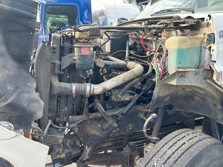 #74-•-1997-ford-f800-truck-image-13