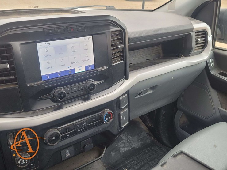 2023-ford-f150-image-10