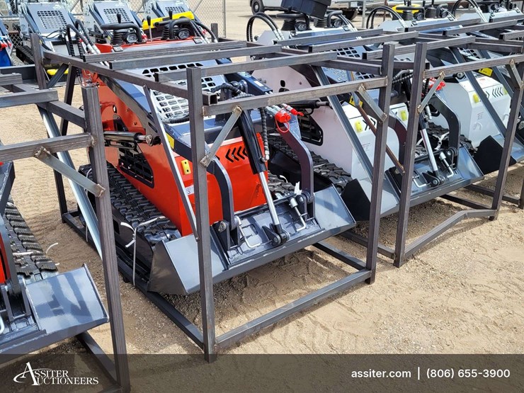 2026-zjz-380-mini-skid-steer-loader-image-2