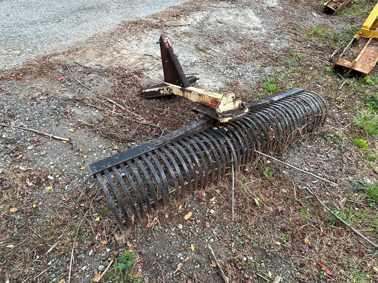 #23-•-3-point-7’-rake-attachment-image-3