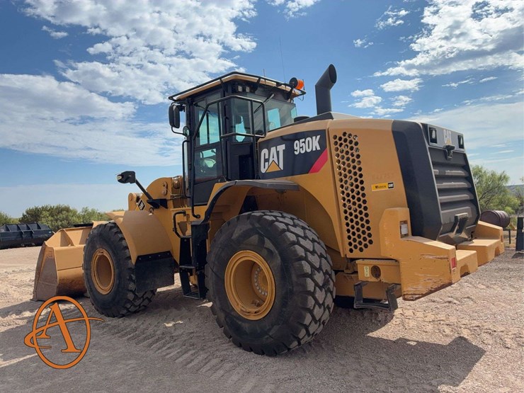 2012-caterpillar-950k-image-4
