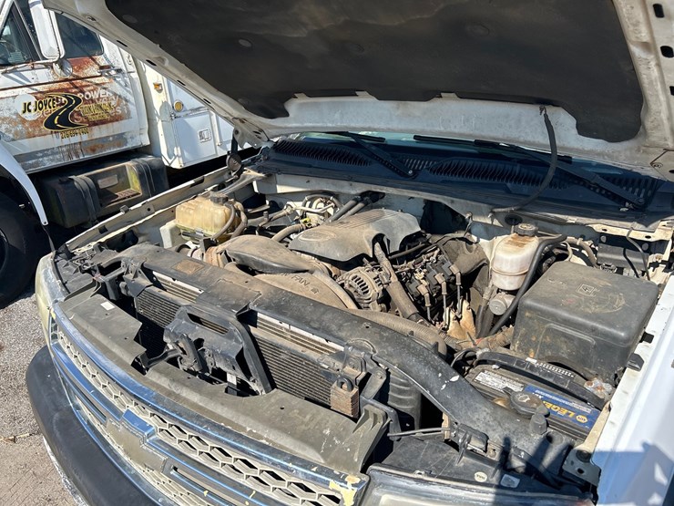 #98-•-2007-chevrolet-silverado-classic-pickup-truck-image-16