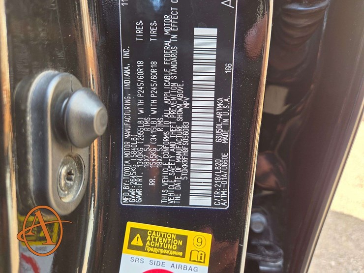 2015-toyota-highlander-xle-image-32