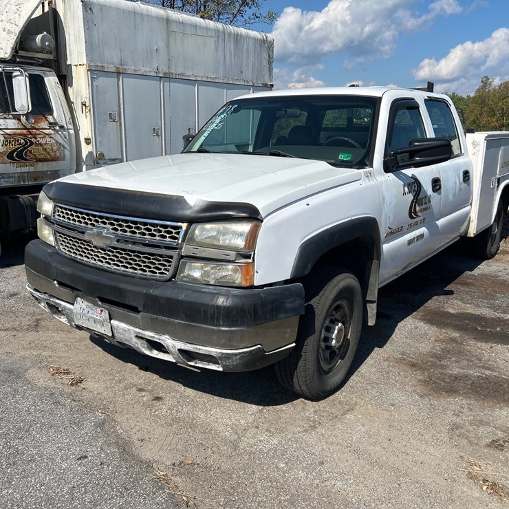 #98 • 2007 Chevrolet Silverado Classic Pickup Truck