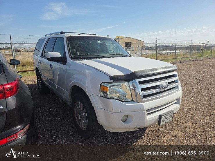 2012-ford-expedition-limited-image-2