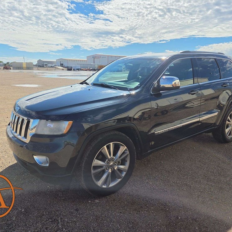 2013 JEEP GRAND CHEROKEE LAREDO