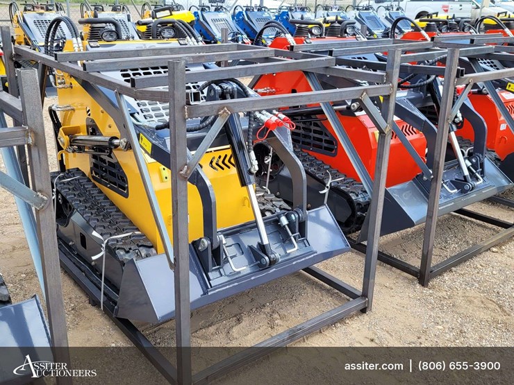 2026-zjz-380-mini-skid-steer-loader-image-2