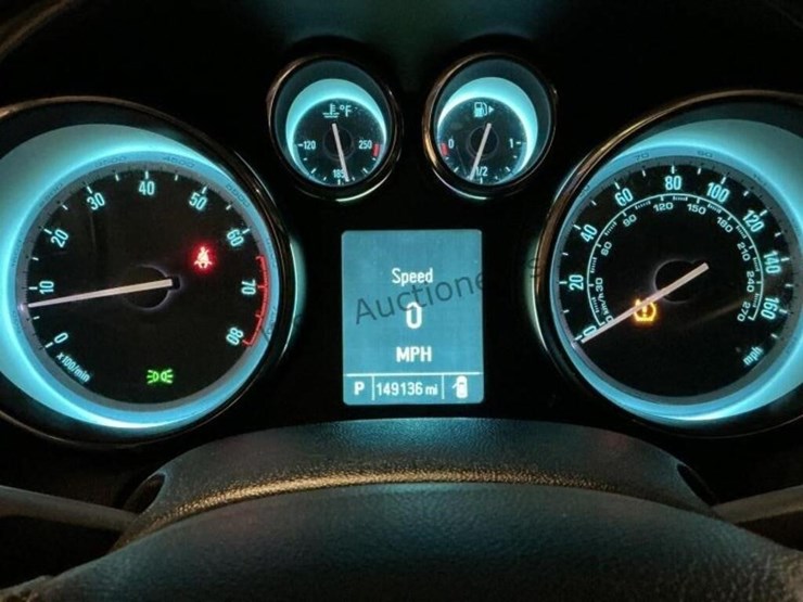 2015-buick-verano-sdn-image-15