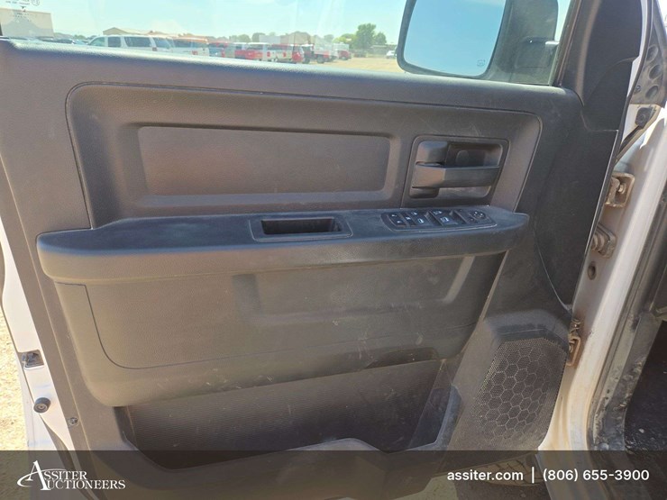 2020-ram-2500-tradesman-image-8