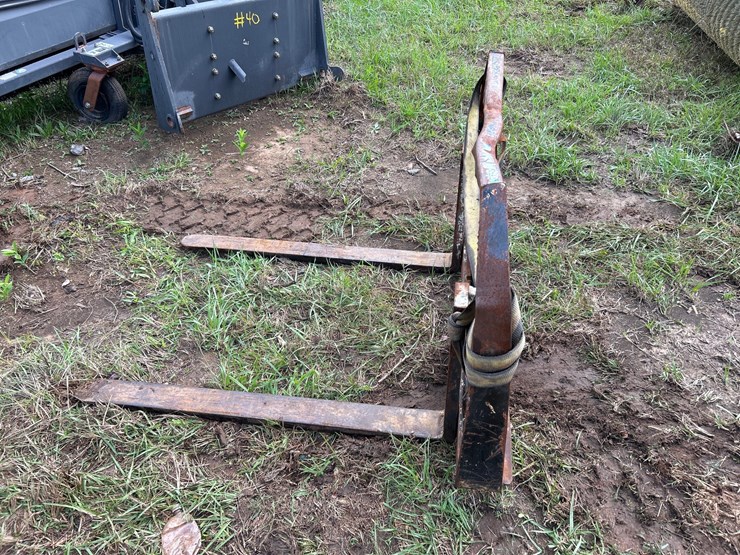#39-•-quick-connect-48”-fork-attachment-image-6