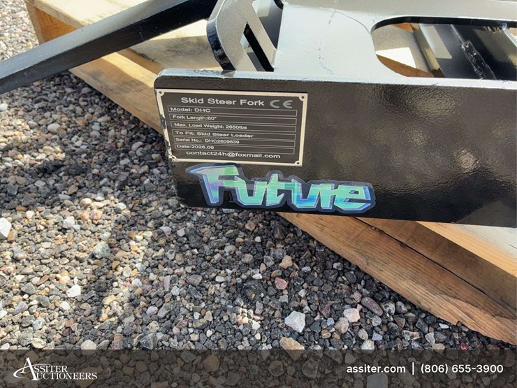 future-ft-dhc-skid-steer-forks-image-4