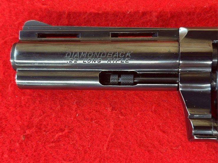colt-diamonback-.22-lr-da-revolver-image-8