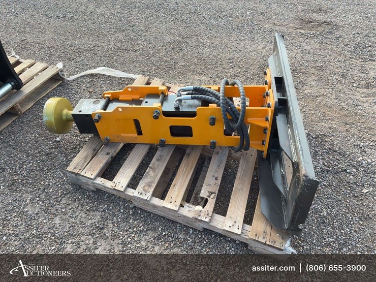 future-ft-d680-skid-steer-post-driver-image-3