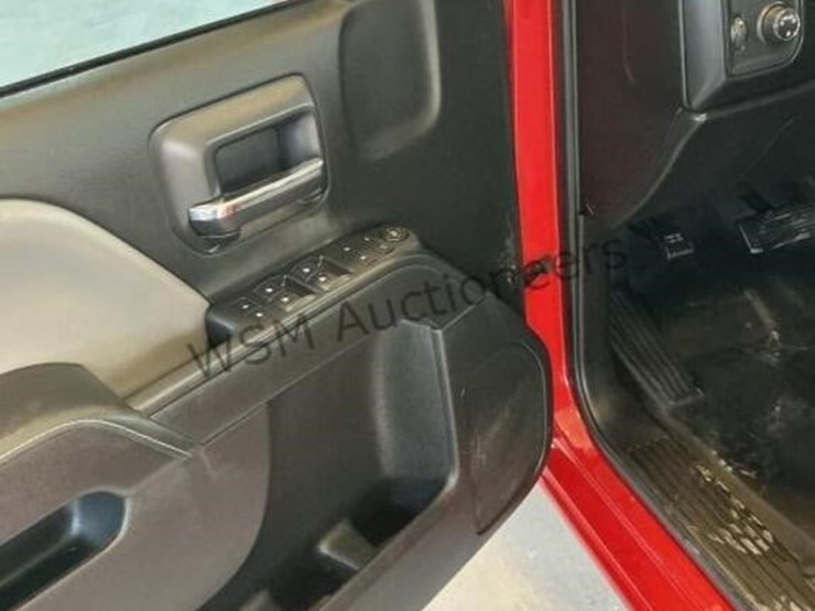 2015-chevrolet-silverado-1500-p/u-image-25