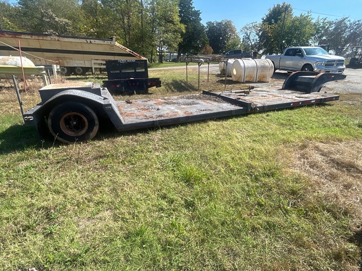 #66-•-single-axle-5th-wheel-low-deck-trailer-image-7