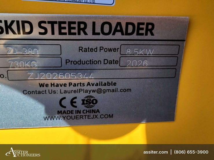 2026-zjz-380-mini-skid-steer-loader-image-7