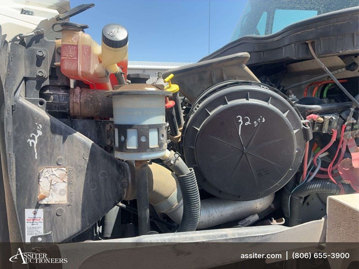 2008-international-workstar-7400-image-54