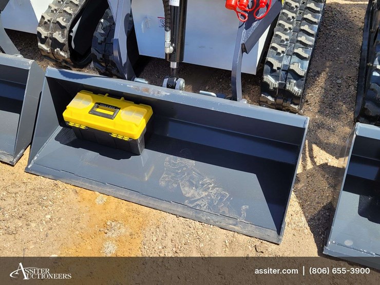 2026-zjz-380-mini-skid-steer-loader-image-2