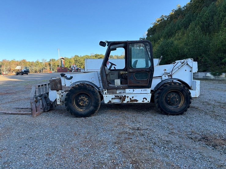 #4102-•-caterpillar-th103-telehandler-image-2