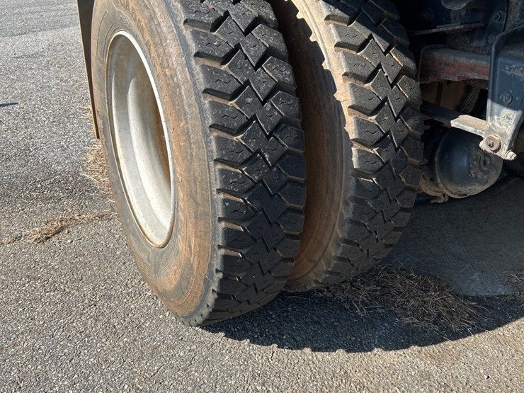 #89-•-2002-sterling-m7500-acterra-truck-image-18