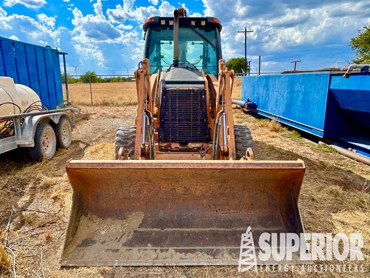 2012-case-580-super-n-backhoe-loader-image-8